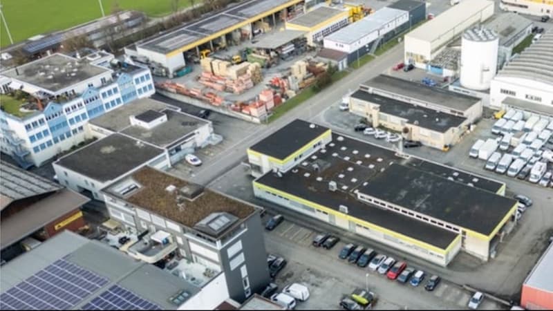 Flexible Büro- und Produktionsflächen an attraktiver Lage in Gossau ZH (1)