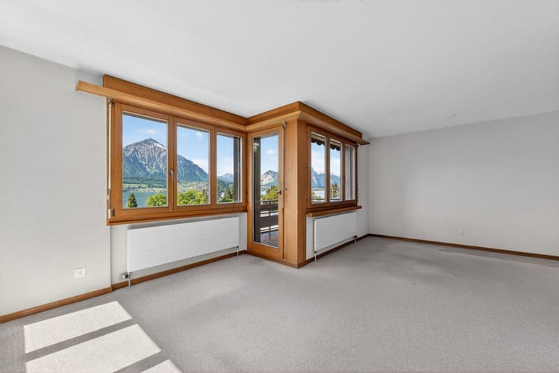 Unverbaubarer Blick auf den Thunersee - Wunderschöne Maisonette-Wohnung - Ihr neues Domizil (6)