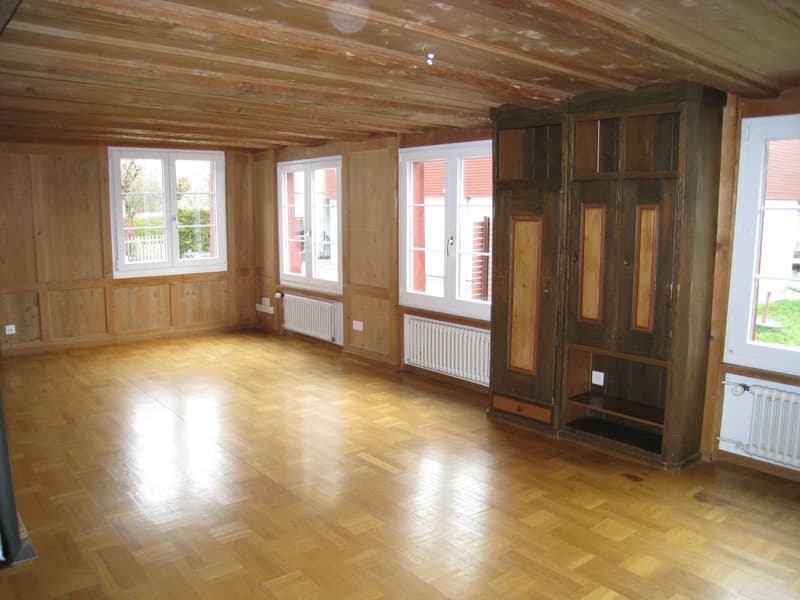 4.5-Zi. Eckhaus mit 272 m² Atelier/Büro in Eschlikon (8)