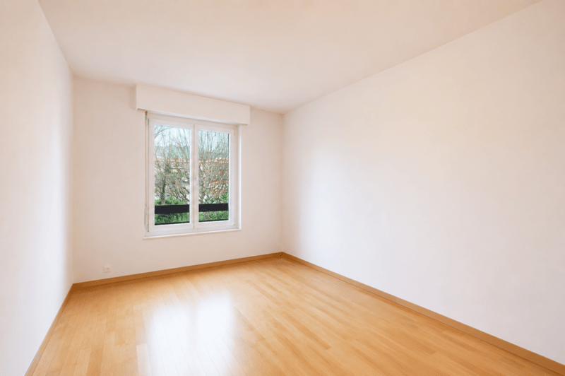 Rare à la vente : Magnifique appartement en première ligne du lac (11)
