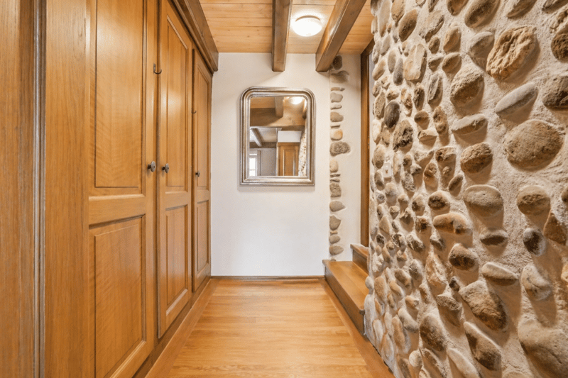 Maison villageoise de caractère aux volumes exceptionnels copie (9)