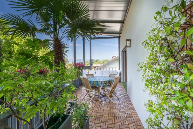 Appartement d'exception avec terrasse panoramique et vue sur le Jura à Presinge (8)