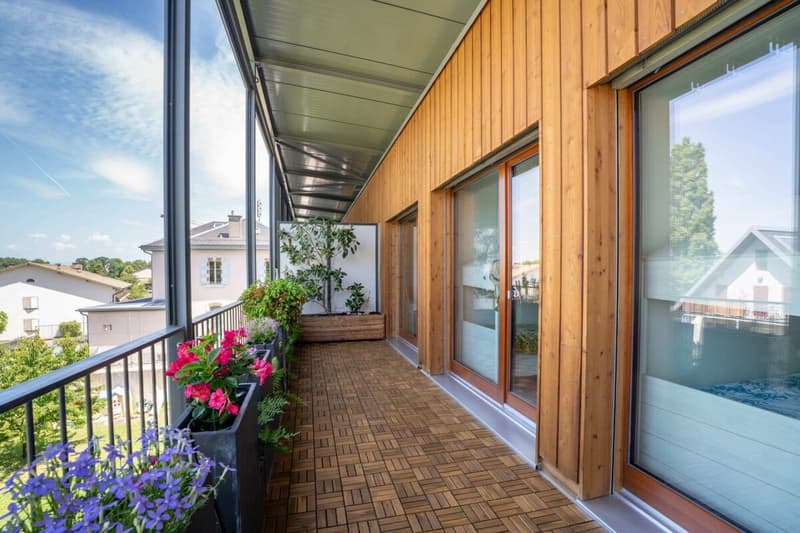 Appartement d'exception avec terrasse panoramique et vue sur le Jura à Presinge (17)