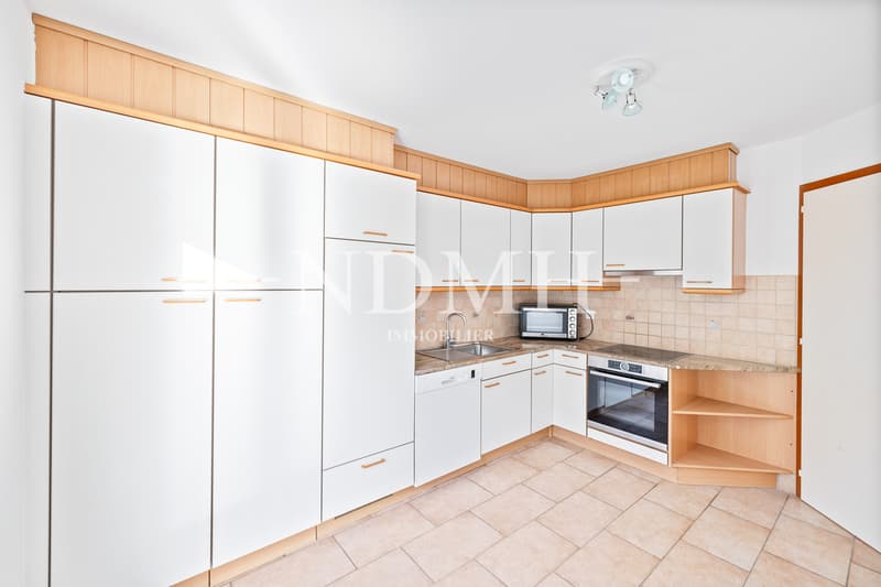 Grande villa avec deux appartements indépendants (8)