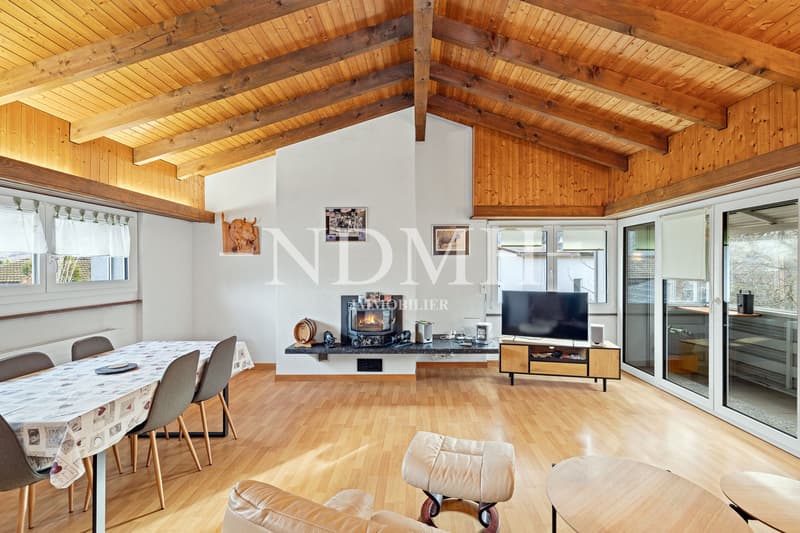 Spacieuse villa de deux appartements (8)