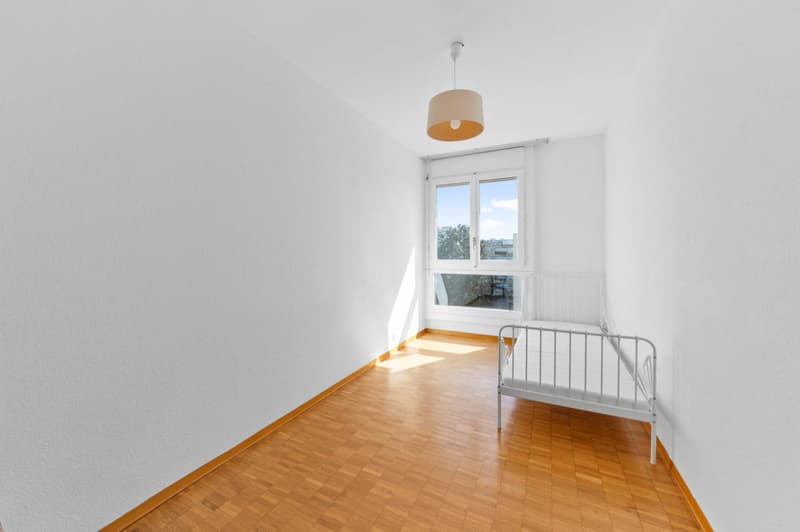 Spacieux appartement de 6 pièces avec une vue panoramique sur le Jura (10)