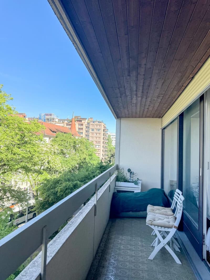 À Vendre en SI ? Appartement 2 pièces à Champel (4)