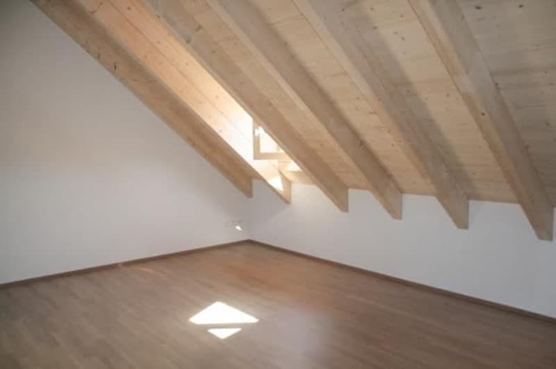 Charmantes 1.5 Zimmer Loft mit Galerie in Kleinandelfingen (4)
