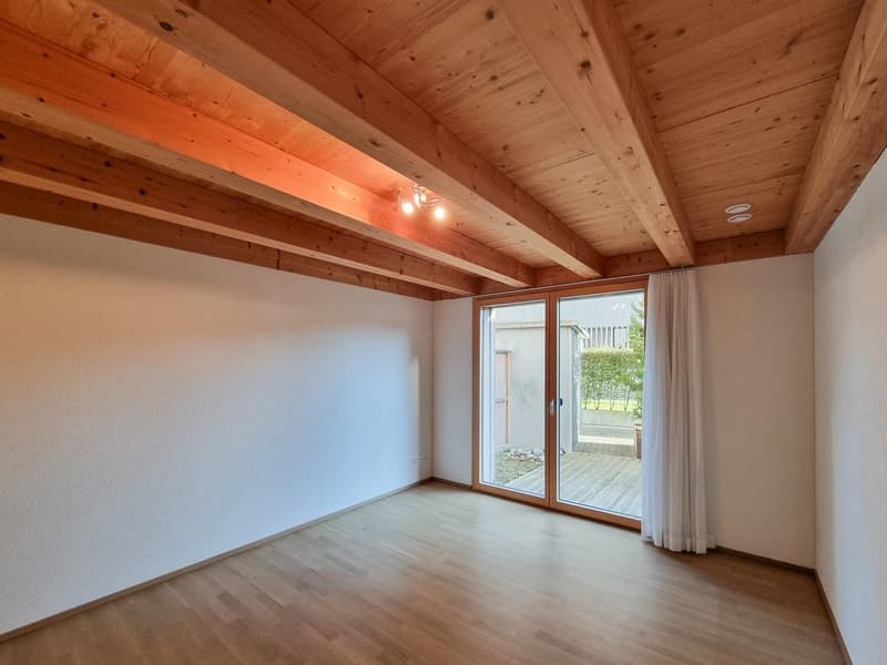 Ruhige EG-Traumwohnung mitten im Dorfzentrum mit riesiger Terrasse (4)
