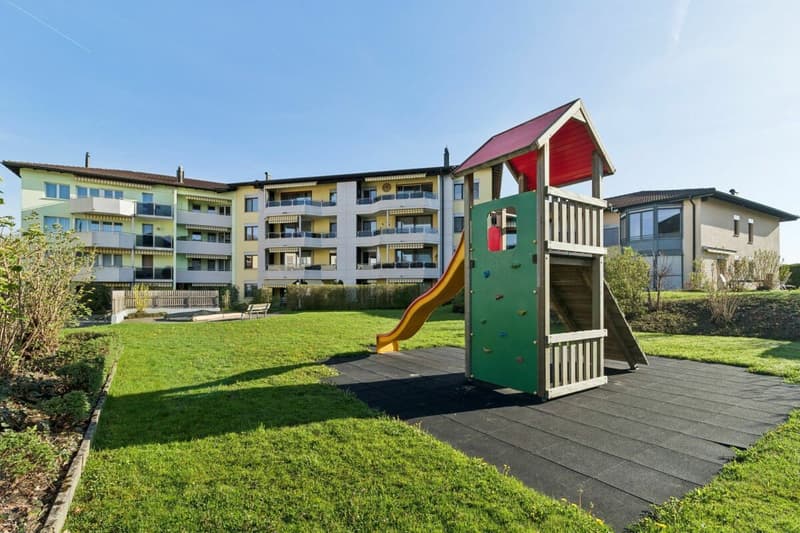 4.5 Zimmer Wohnung an ruhiger Lage (10)