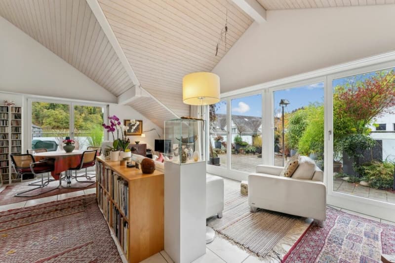 Charmante 3.5 Zimmer Dachwohnung mit Terrasse (3)