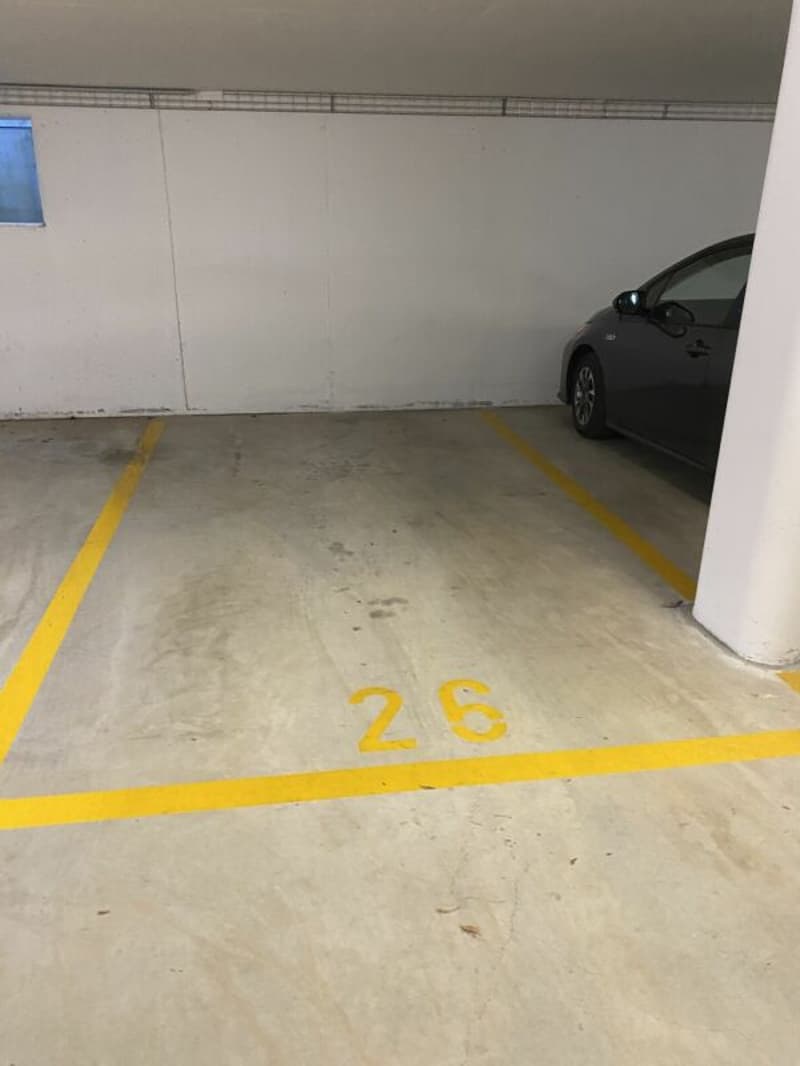 TIEFGARAGENPLÄTZE IN MUHEN AG ZU VERMIETEN (3)
