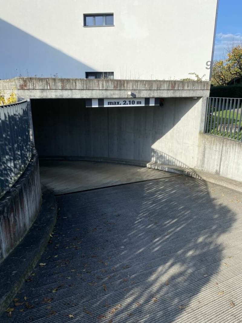 TIEFGARAGENPLÄTZE IN MUHEN AG ZU VERMIETEN (2)