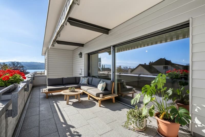 Première occupation après rénovation complète dans un emplacement central à Meilen - appartement mansardé près du lac de Zurich (7)