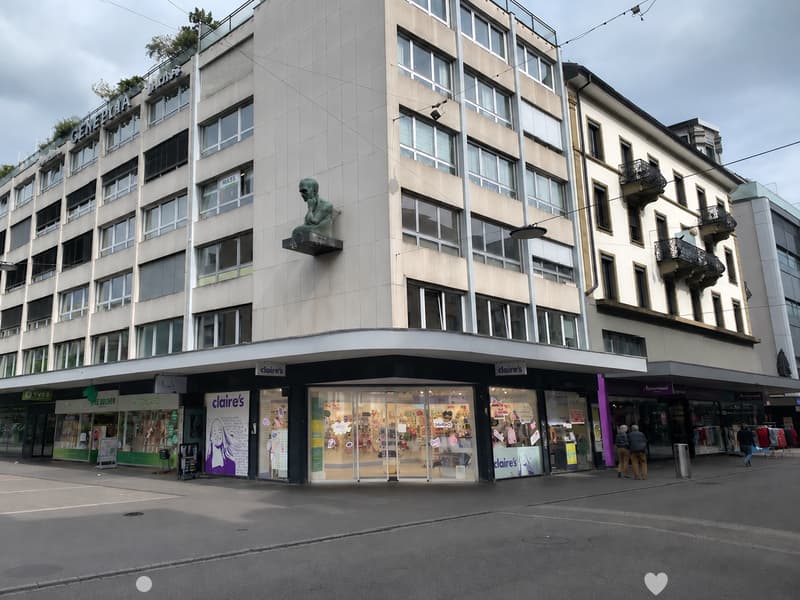 Ladenfläche an der Nidaugasse/General-Dufour-Strasse in Biel – sofort verfügbar (1)