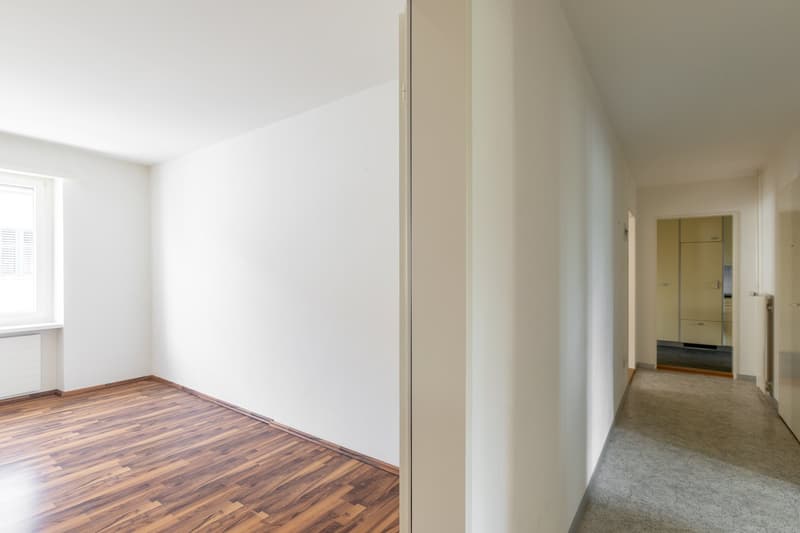 Schöne 4.5 Zimmerwohnung im Iselin-Quartier (8)