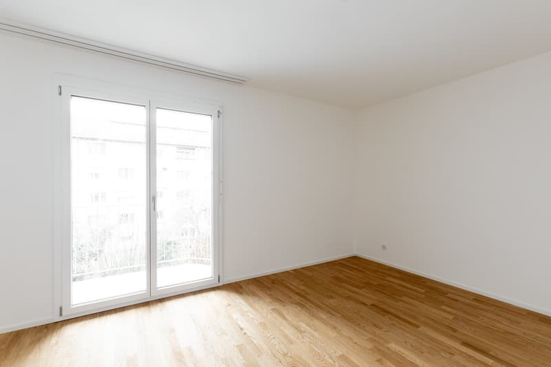 HELLE 2-ZIMMER WOHNUNG im 2. OG mit Lift im attraktiven Iselin-Quartier (4)