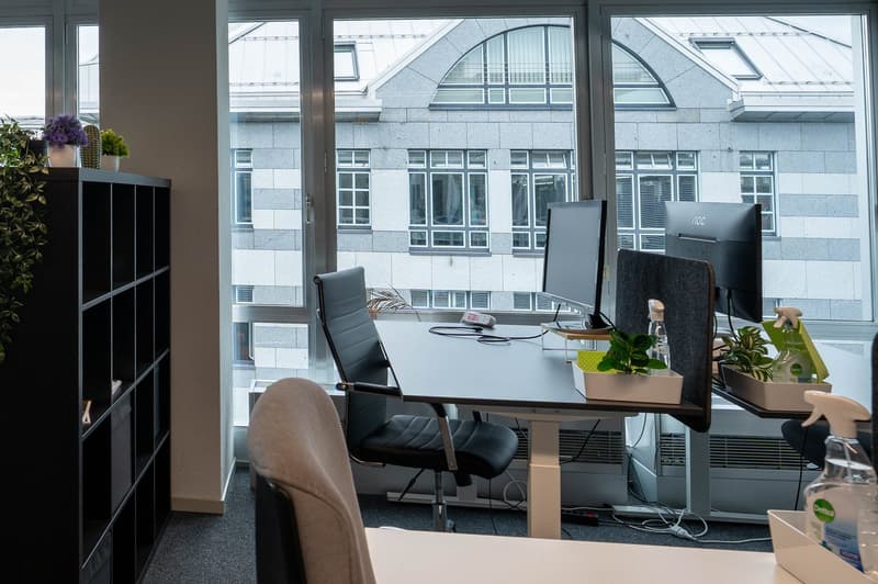 Coworking Desk auf 25. Etage: nur 2 Min vom Bahnhof - diverse Abomodelle (9)