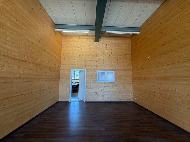 Günstiges Büro in kreativer Fabrikhalle (3)