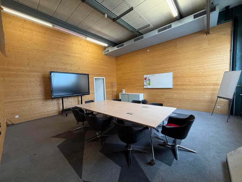 Kleines Büro oder Lagerraum in kreativer Fabrikhalle (6)