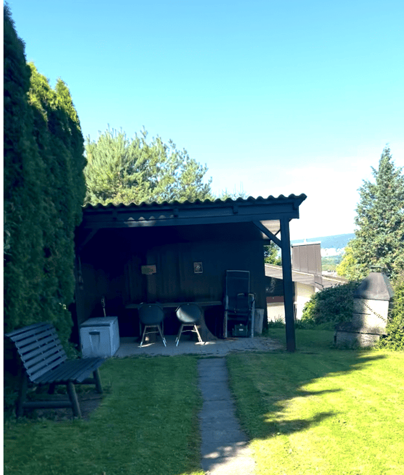 Pergola mit Feuerstelle mit Ausblick Richtung Baden