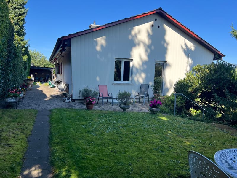 879m2 beste Aussicht mit 7.5 Zi.-EFH: 4.5 Zi.-Haupt-Whg./flexibel abtrennbarer 3 Zi.-Einlieger-Whg. (7)