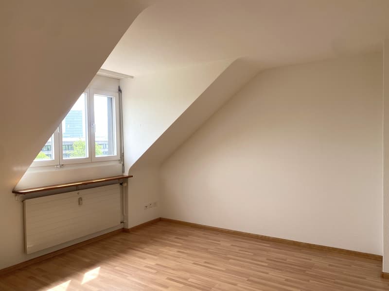 Charming attic apartment near the exhibition center (4)