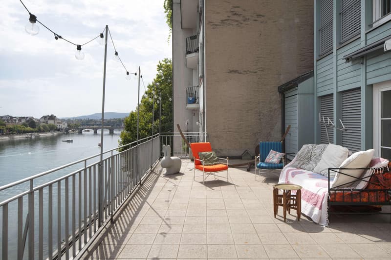 Exklusive Wohnung mit grosser Dachterrasse direkt am Rhein (1)