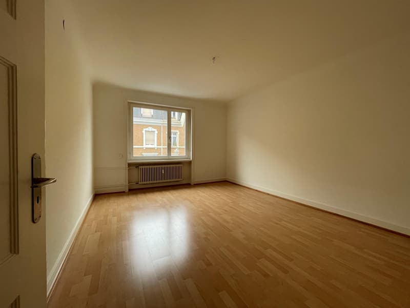 Wohnung mit Balkon zum grünen Innenhof beim Tellplatz (8)