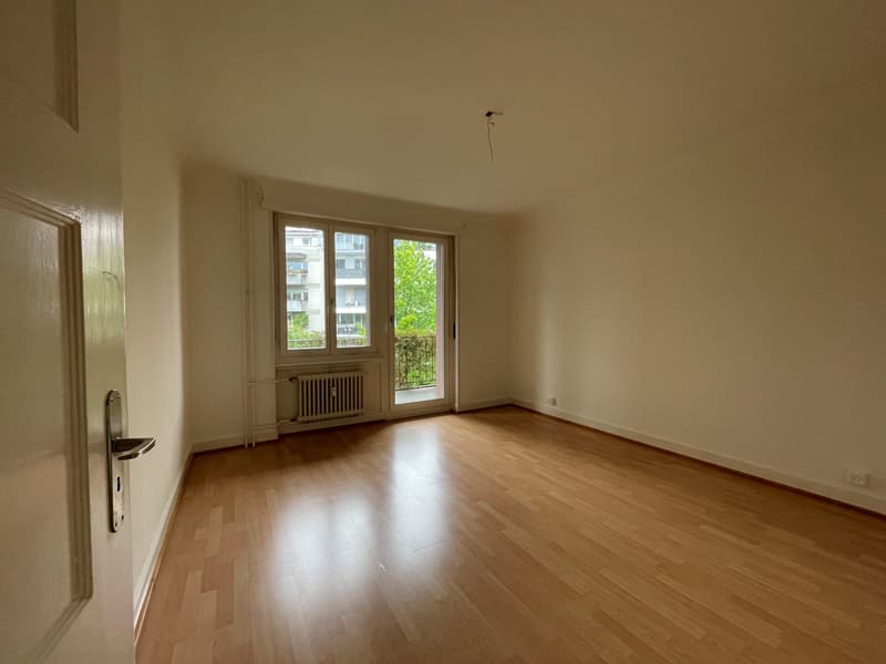 Wohnung mit Balkon zum grünen Innenhof beim Tellplatz (6)