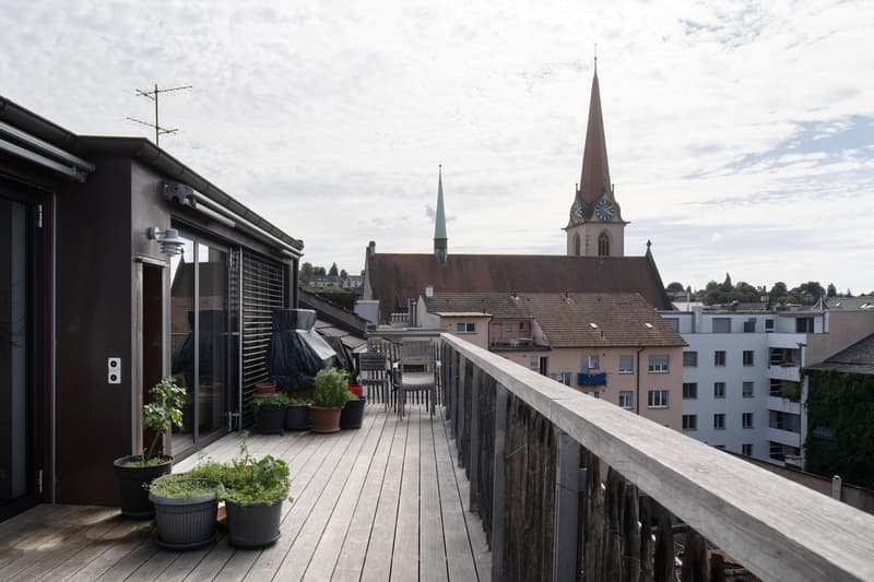 Spektakuläre Dachwohnung mit grosser Terrasse (11)