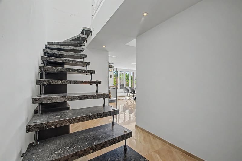 Luxuriöse Penthouse Wohnung mit viel Privatsphäre und Sicht in die Berge (11)