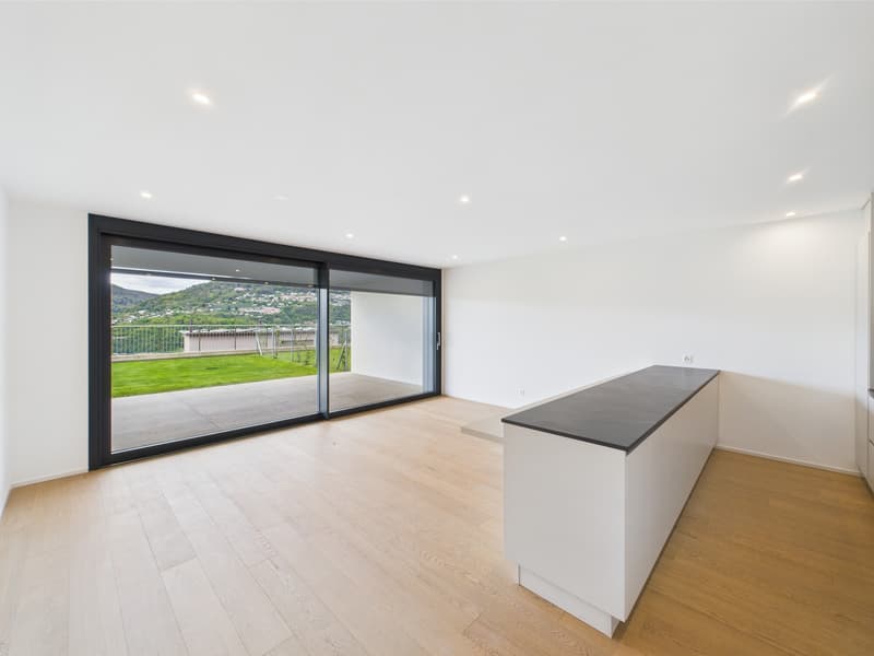 Exclusive T-Lake Residence / Panoramic View (16)