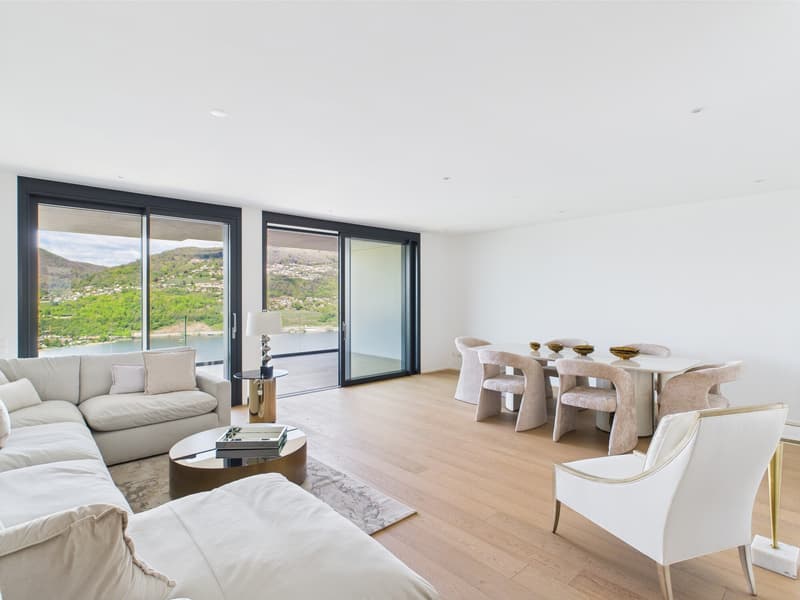 Exclusive T-Lake Residence / Panoramic View (4)