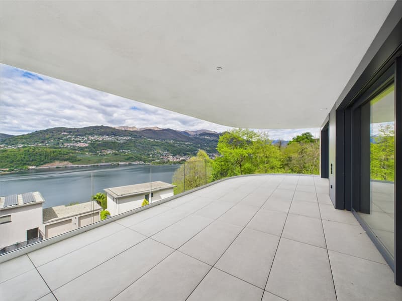 Exclusive T-Lake Residence / Panoramic View (3)