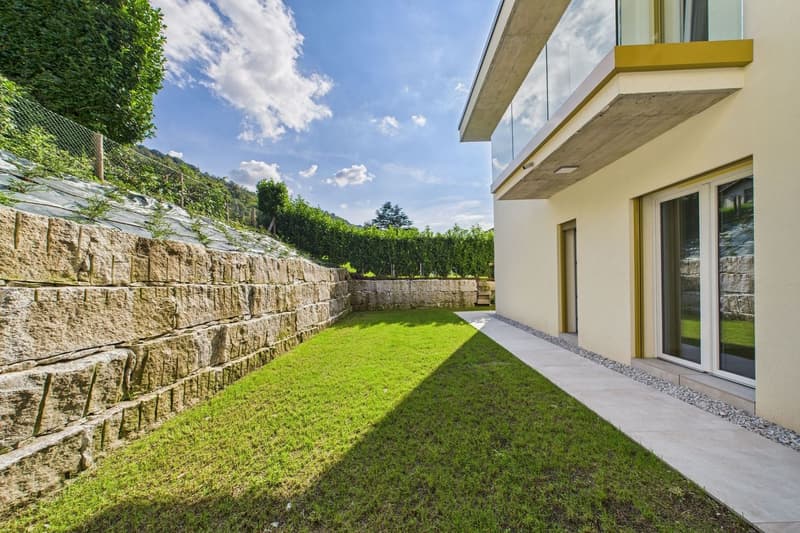 Attractive new apartment in the "Maison du Lac" residence (10)