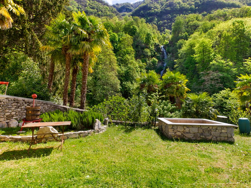 Melano - Beau rustico au milieu de la nature (10)