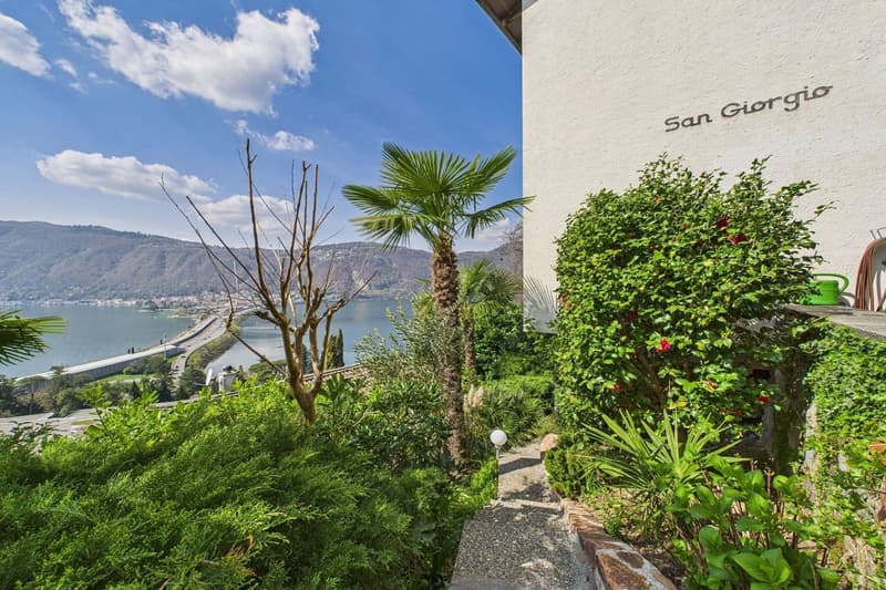 Bissone - A true gem with 180° panoramic view (10)