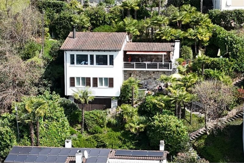 Bissone - A true gem with 180° panoramic view (37)