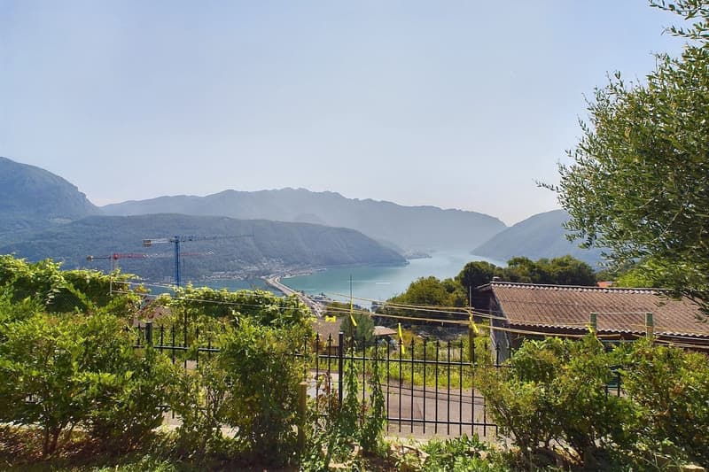 Carona (Lugano) - Vivre avec une vue panoramique fascinante (28)