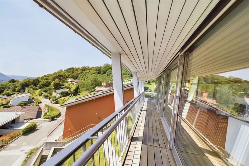Design Villa in the Green of Arogno - Dreamlike Panoramic View! (8)