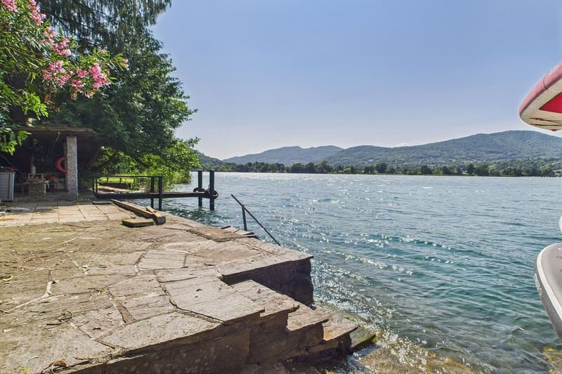 Maison de rêve au bord du lac, comme dans un conte de fées - Ponton privé pour bateau ! (7)