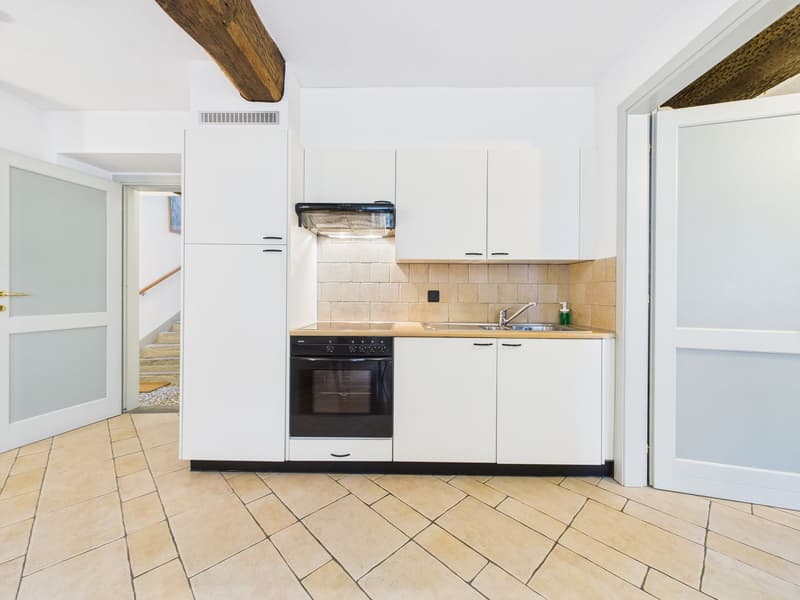 2.5-room apartment with a dreamy lake view in the heart of Morcote (6)