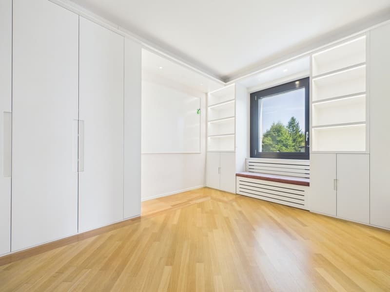 Villa de design exclusive avec piscine et jardin privé (11)