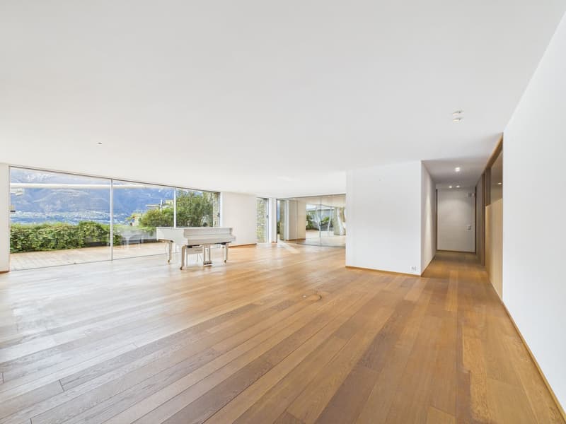 Appartamento elegante e raffinato con vista panoramica sul Lago Maggiore (4)