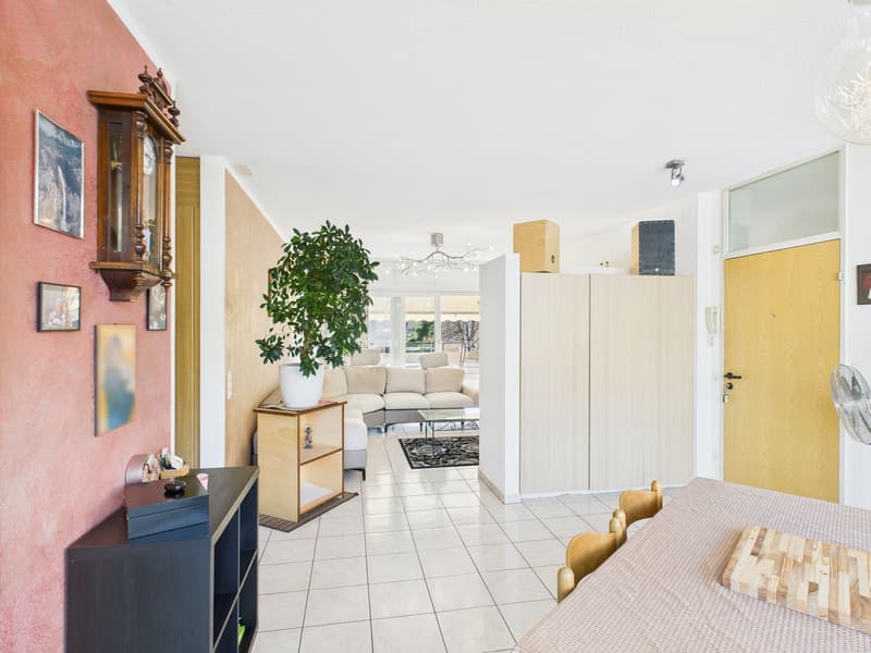 Helle 3 ½ Zimmerwohnung mit Terrasse in ruhiger und gut erschlossener Wohnlage (4)