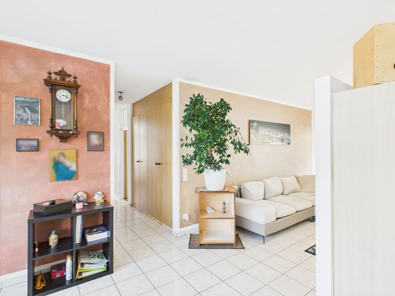 Helle 3 ½ Zimmerwohnung mit Terrasse in ruhiger und gut erschlossener Wohnlage (3)