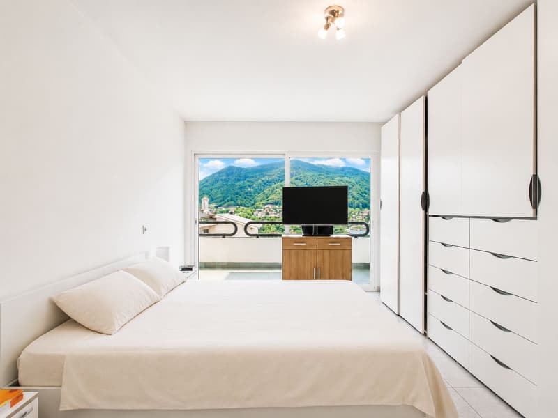 Comfort abitativo e terrazza panoramica in posizione strategica (10)