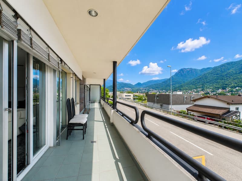 Comfort abitativo e terrazza panoramica in posizione strategica (8)
