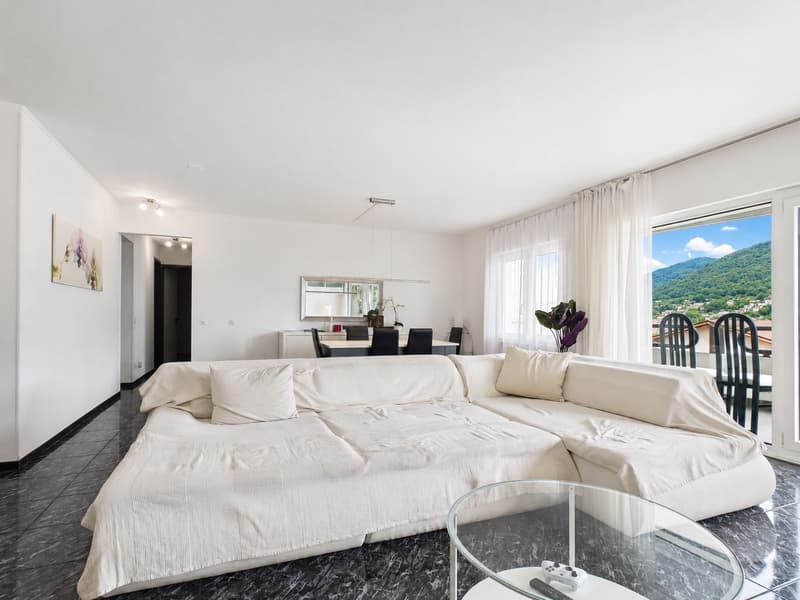 Comfort abitativo e terrazza panoramica in posizione strategica (5)